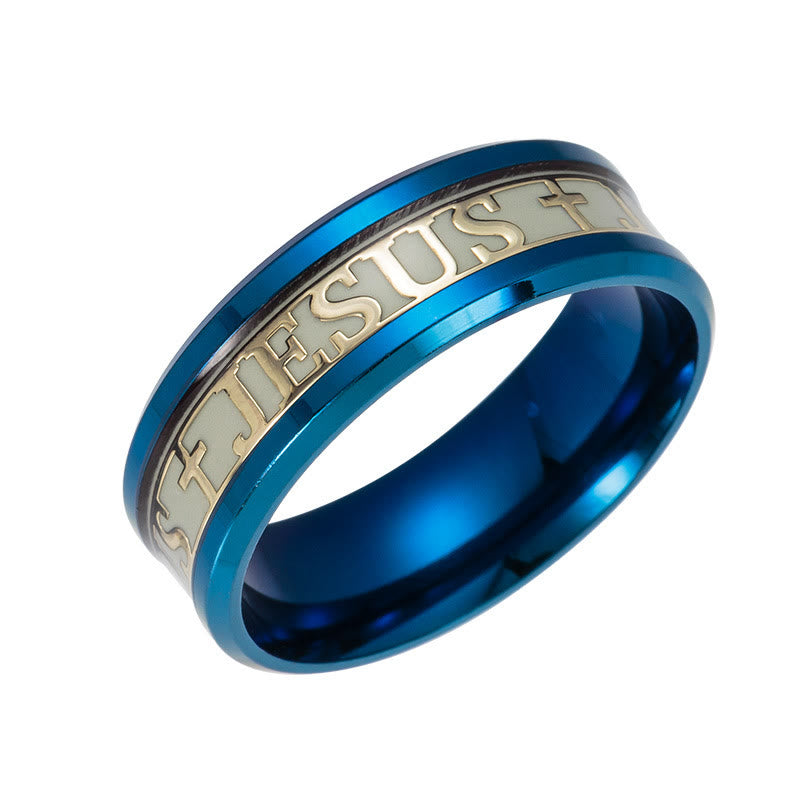 Anillo de acero inoxidable luminoso con la inscripción "JESÚS"