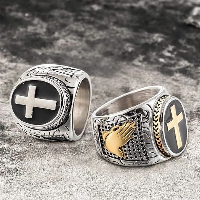 Bague religieuse rétro en titane "Main de Dieu"