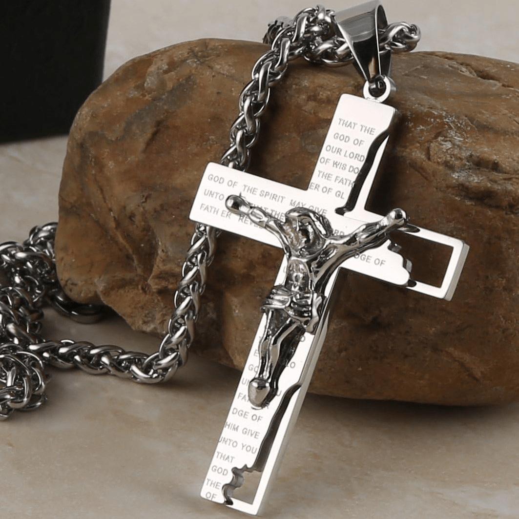 Collier pendentif de prière en forme de crucifix en acier inoxydable