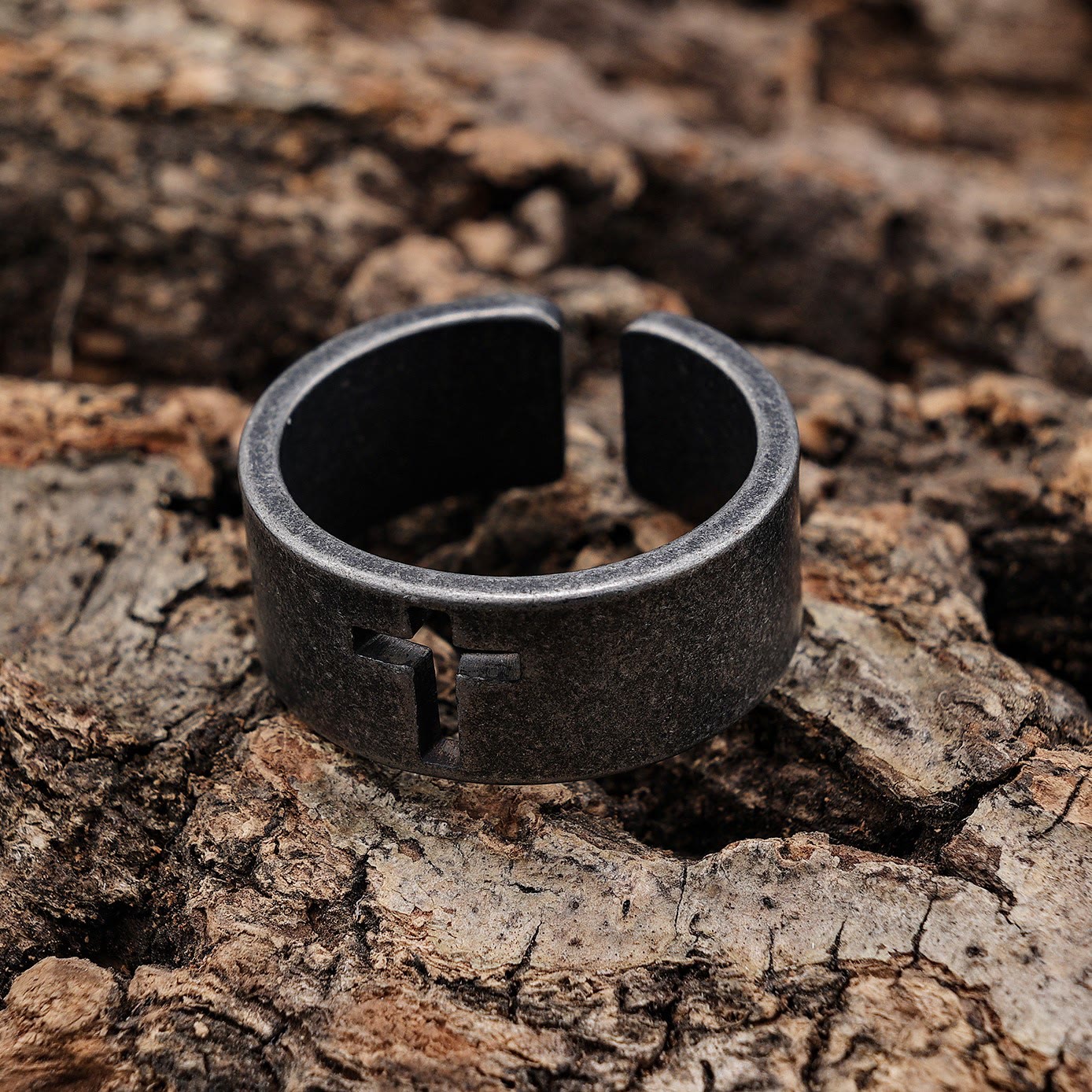 Bague croix punk antique en acier inoxydable