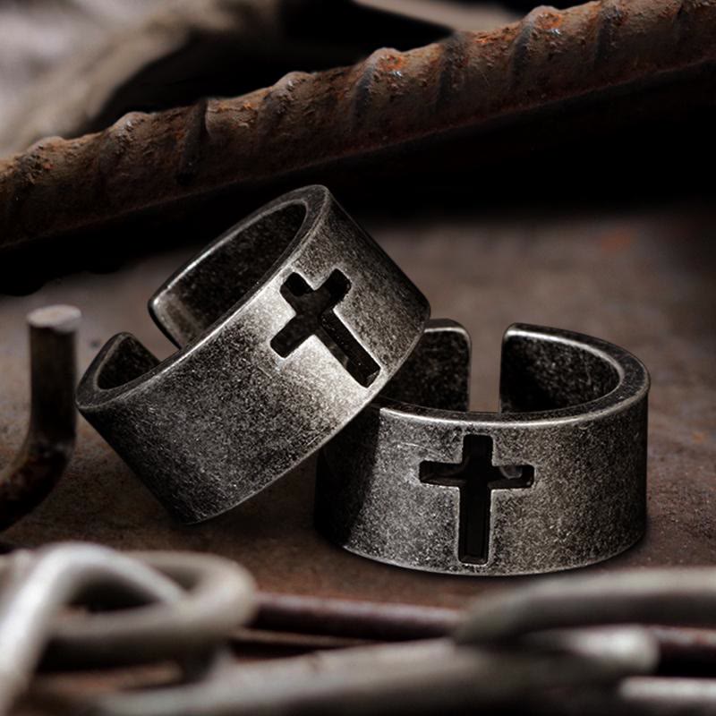 Bague croix punk antique en acier inoxydable