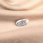 Fe-Sobre-Miedo: Anillo Bíblico Minimalista de Cristo