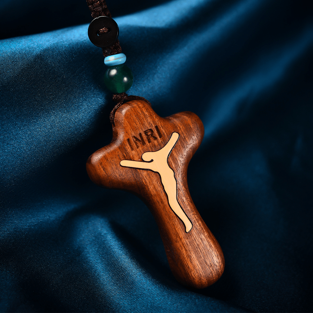 Collier avec pendentif croix en bois de rose incrusté de buis