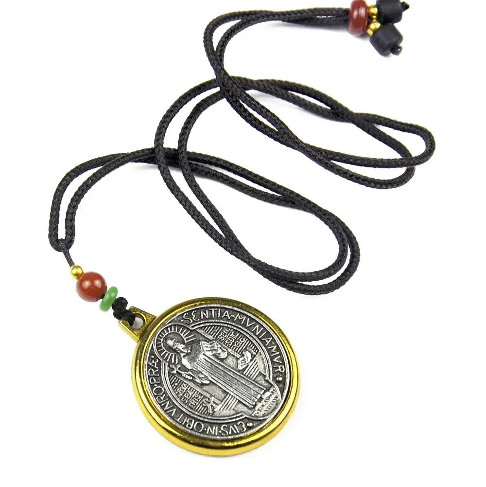 Clásico Collar Amuleto de Medalla de San Benito