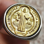 Bague croix médaille de Saint Benoît bicolore