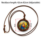 Collier avec pendentif en bois cœur sacré de Jésus et pierre précieuse du temps