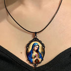 Collier Vierge de Guadalupe, style gothique vintage, avec bordure
