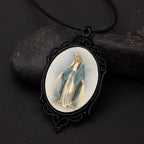 Collar de Nuestra Señora de Gracia con Borde Estilo Gótico Vintage
