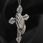 Collier Pendentif Croix Mains Priantes Style Classique en Titane