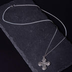 Collier pendentif Croix quatre voies cinq-en-un Carmélite de style classique en alliage