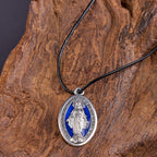 Collier pendentif de la Médaille Miraculeuse de Notre-Dame, style classique