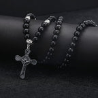 Collar con colgante de cuentas de gálgola negras, estilo retro noble, con crucifijo