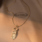 Collar con colgante de la Virgen de Guadalupe de lujo