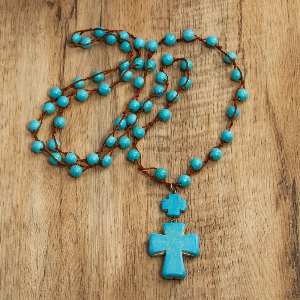 Collier pendentif croix tressé turquoise style ethnique