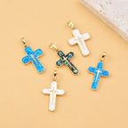 Collier pendentif Crucifixion style minimaliste cuivré