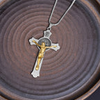 Collar con colgante de aleación de crucifijo de Jesús con icono clásico de San Benito