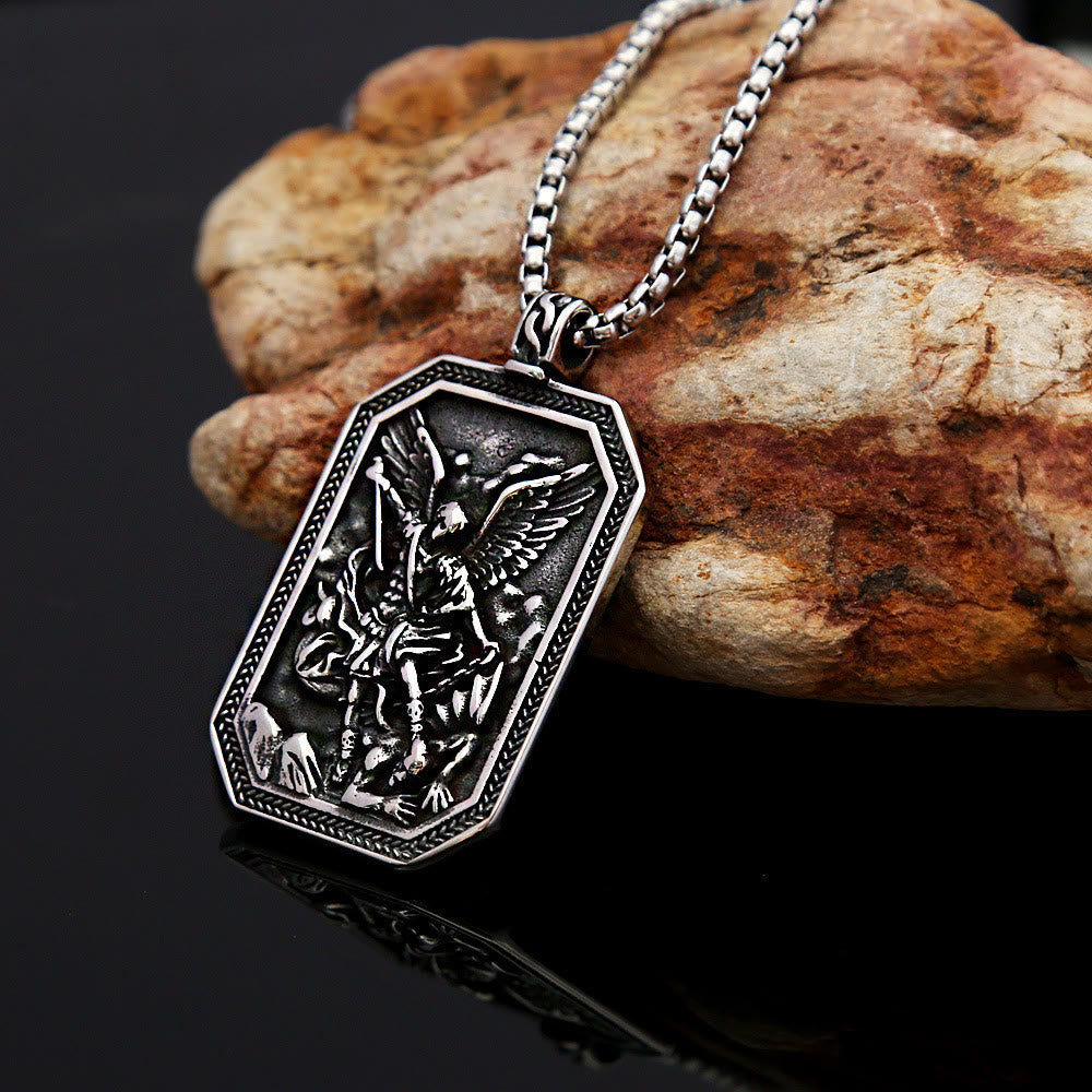 Collar de acero inoxidable con colgante de San Miguel Arcángel, estilo clásico, protección