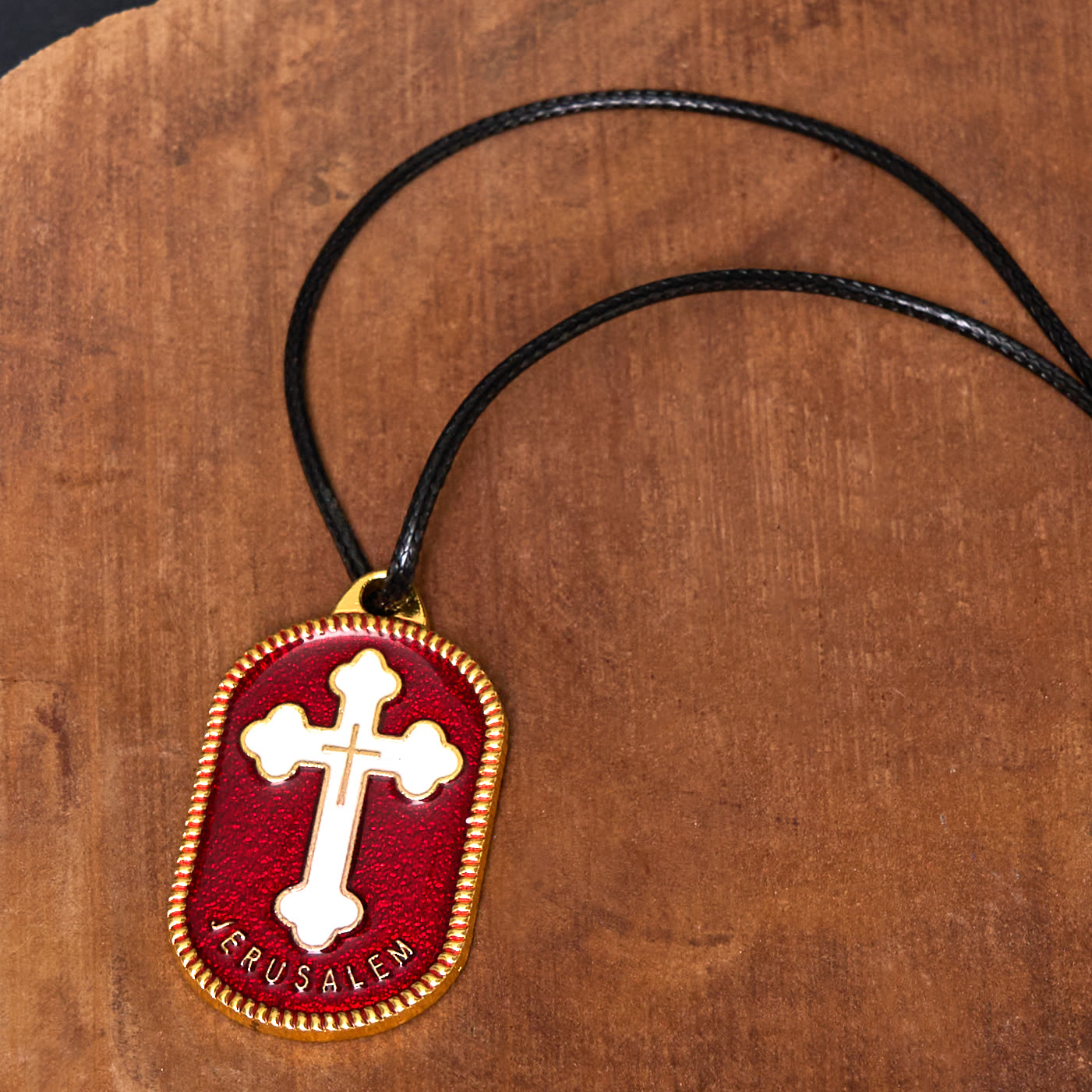 Collier pendentif bouclier de protection Croix de Jérusalem, style design moderne