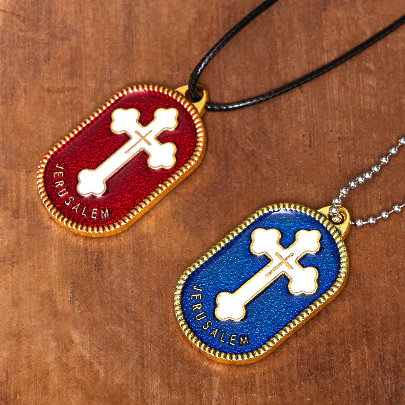 Collier pendentif bouclier de protection Croix de Jérusalem, style design moderne