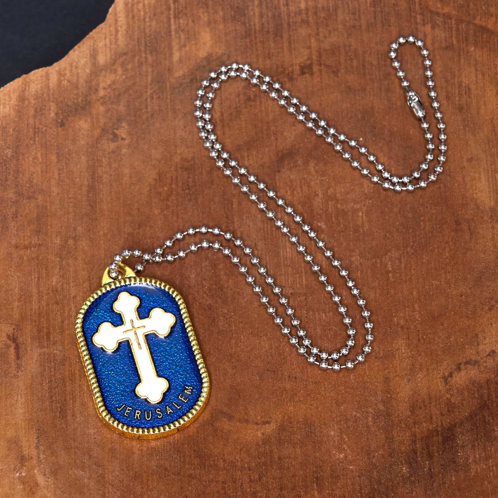 Collier pendentif bouclier de protection Croix de Jérusalem, style design moderne