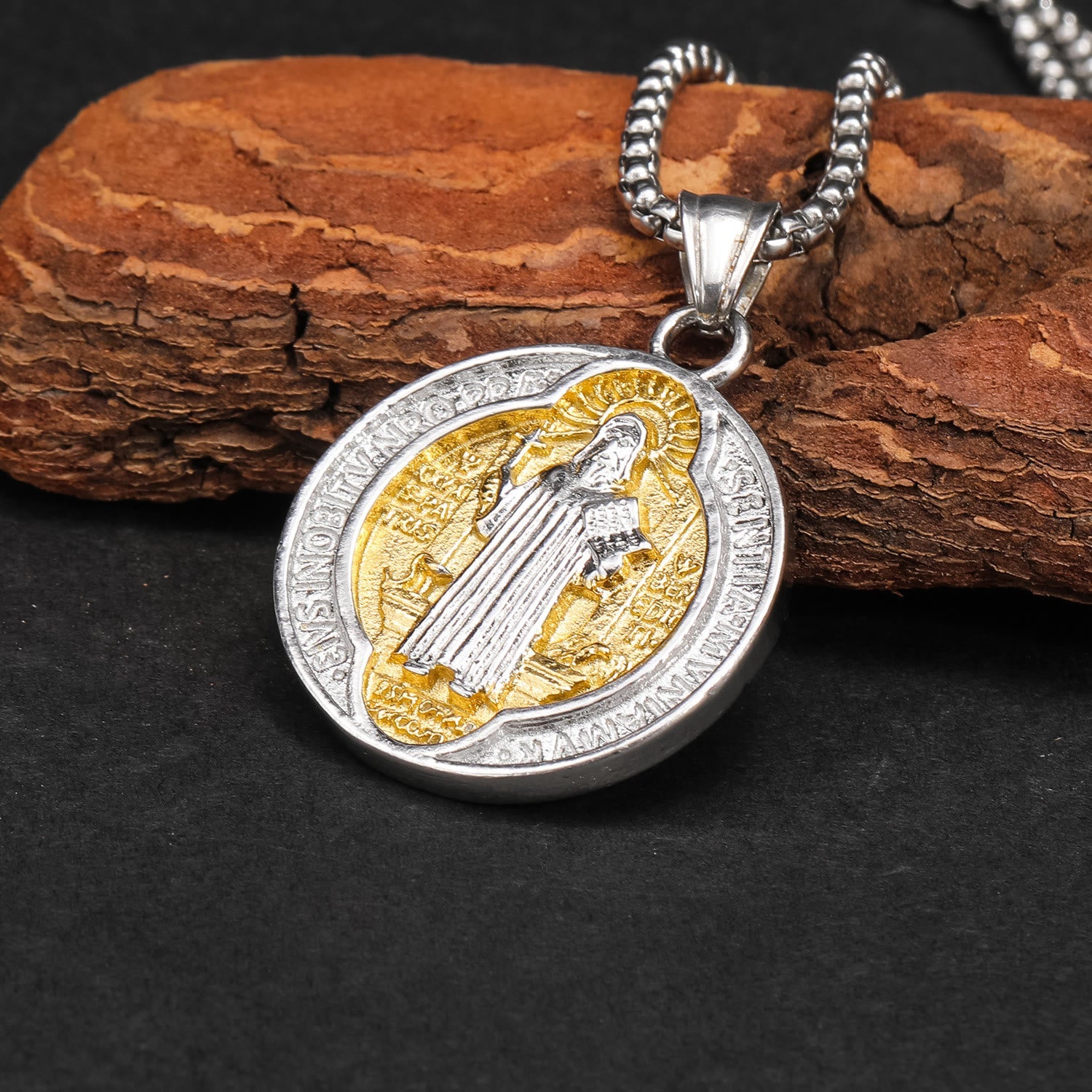 Collier Pendentif Protection Sacrée Style Rétro Classique Saint Benoît