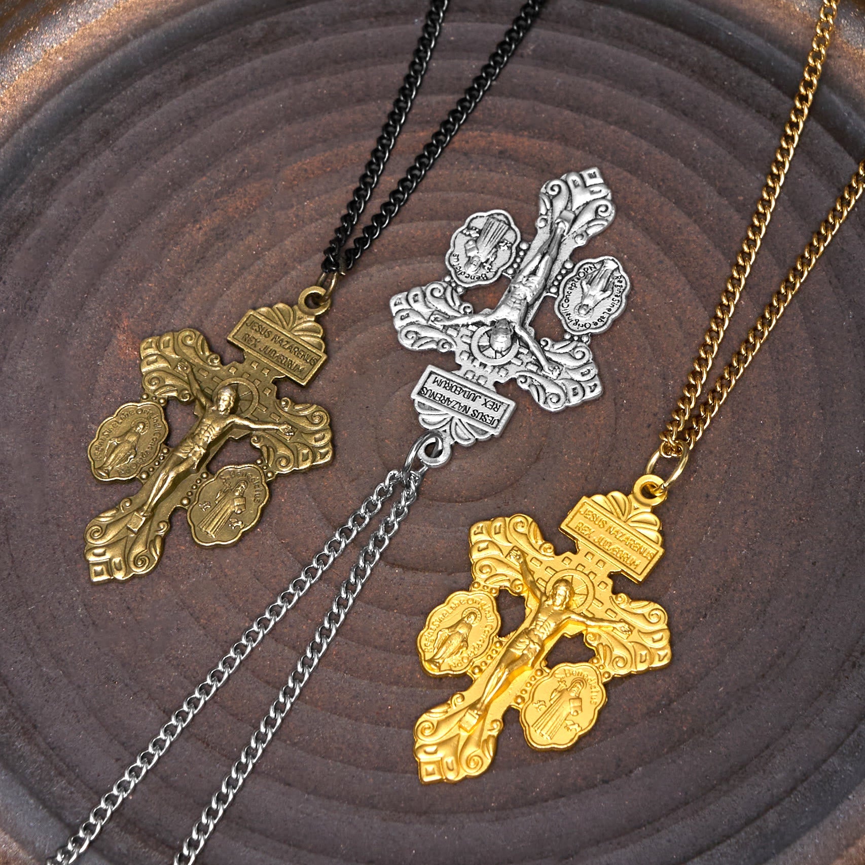 Collier pendentif double face gravé style classique 3 couleurs pardon crucifix