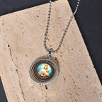 Collar con colgante giratorio con icono de Jesús, San Benito y la Virgen María, estilo retro