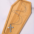 Collier pendentif amulette religieuse croix simple