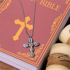 Collier pendentif amulette religieuse croix simple