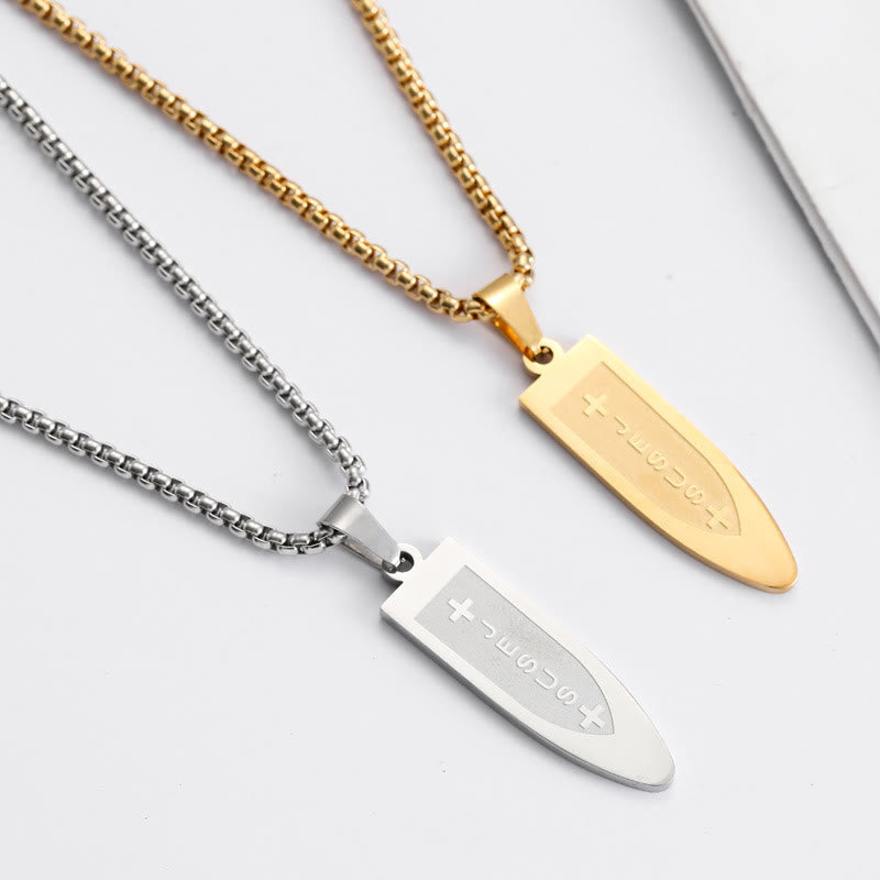 Collier pendentif Croix de Jésus divine gravée de style moderne