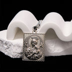 Collier Pendentif Médaille Saint Jésus et Marie Madone à l'Enfant Style Classique
