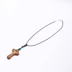 Llavero/Collar con colgante de amuleto de Cruz de Jesús minimalista de sándalo y boj