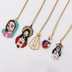 Collar inspirado en la fe con cuentas de santos de dibujos animados estilo de color encantador