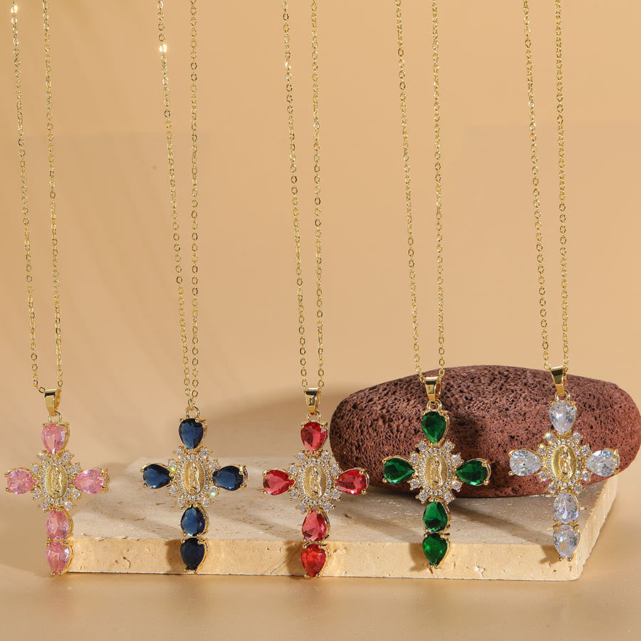 Collier pendentif zircon croix Notre-Dame de Guadalupe style moderne