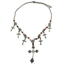 Collier perles écarlates style moderne croix foi divine