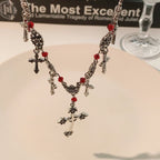 Collier perles écarlates style moderne croix foi divine