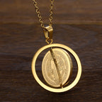 Collier avec pendentif double face rotatif Saint Benoît de style classique