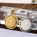 Collier avec pendentif double face rotatif Saint Benoît de style classique