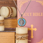 Collier pendentif exorcisme et foi, symbole de Saint Benoît, style rétro, 2 couleurs