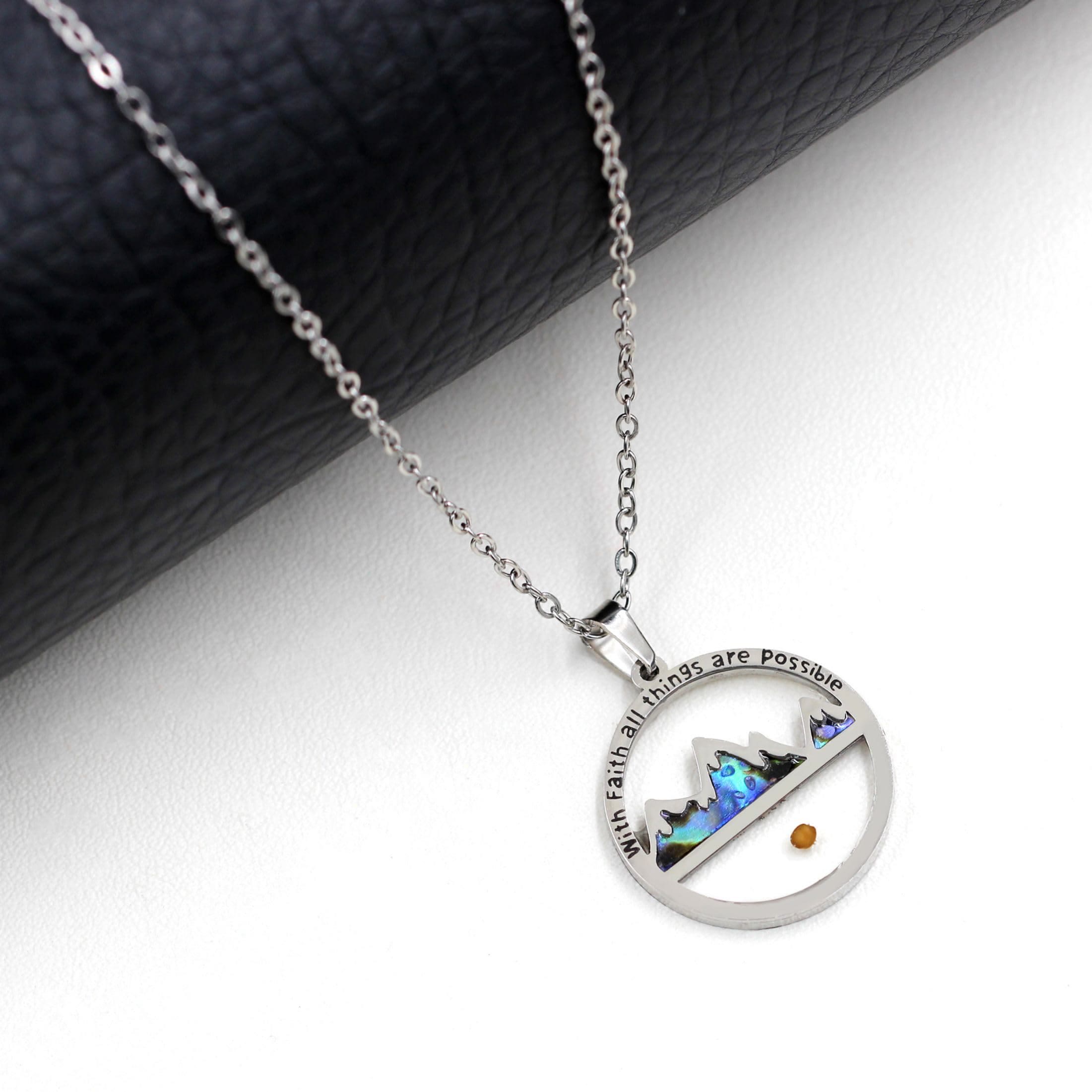 Collar con colgante de mostaza estilo clásico "Con fe todo es posible"
