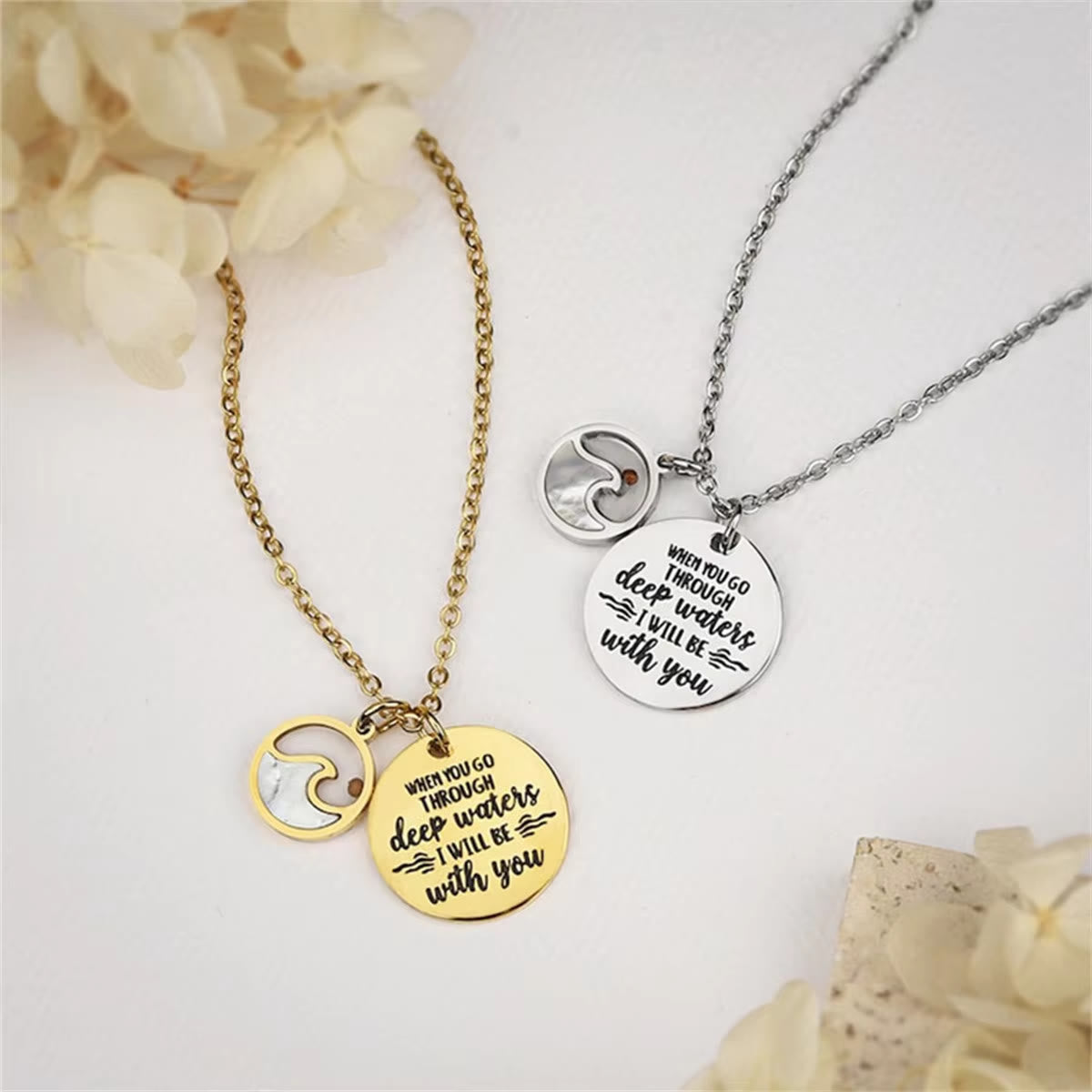 Collier pendentif graine de moutarde - Style classique