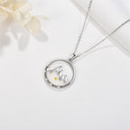 Collier pendentif Montagne de foi en graines de moutarde de style moderne