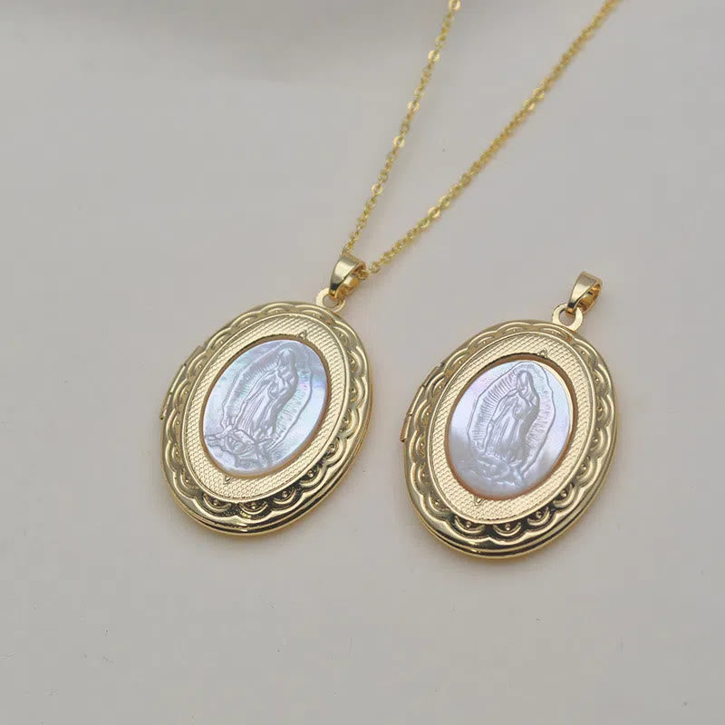 Collar con colgante de estilo clásico de Nuestra Señora de Guadalupe