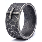 Bague Croix en Pierre Forgée Texture Ancienne Style Vintage