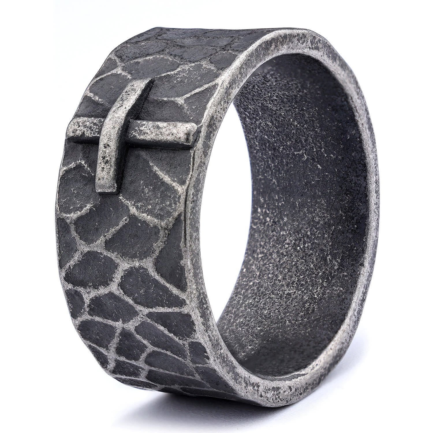 Bague Croix en Pierre Forgée Texture Ancienne Style Vintage
