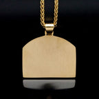 Collier avec Pendentif Figure de la Cène Divine de Style Moderne