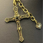 Collier pendentif croix de la Salavation, style moderne