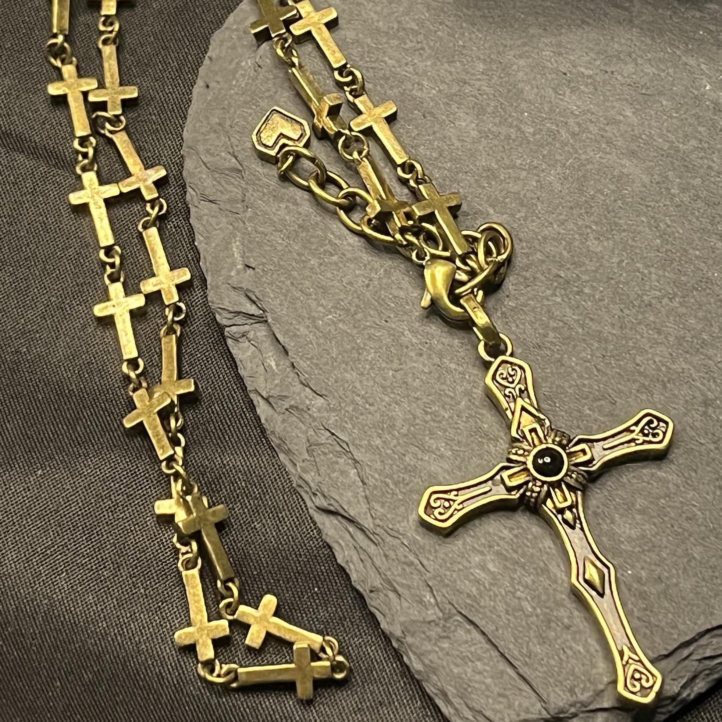 Collier pendentif croix de la Salavation, style moderne