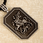 Collar con colgante de San Jorge y el Dragón estilo clásico, con oración de protección