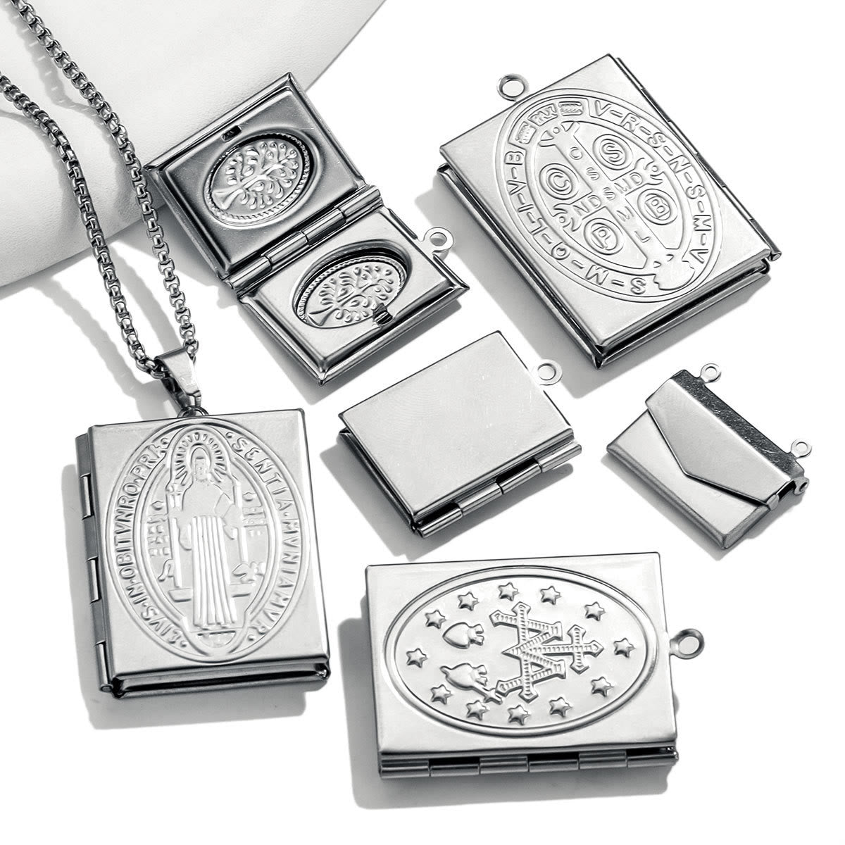 Pendentif Collier Boîte Photo Style Moderne Saint Benoît et Marie